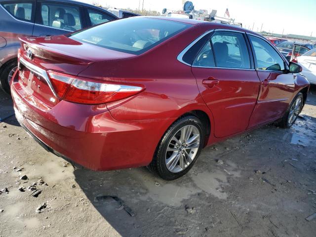 4T1BF1FKXHU658978 - 2017 TOYOTA CAMRY LE RED photo 3