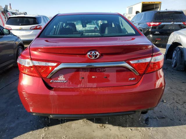 4T1BF1FKXHU658978 - 2017 TOYOTA CAMRY LE RED photo 6