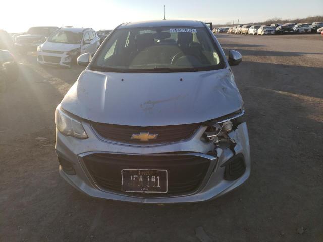 1G1JB5SH0J4137795 - 2018 CHEVROLET SONIC LS SILVER photo 5