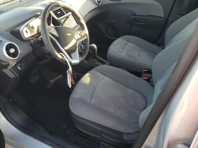 1G1JB5SH0J4137795 - 2018 CHEVROLET SONIC LS ვერცხლისფერი ფოტო 7