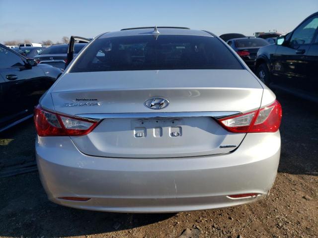 5NPEC4AC2BH125228 - 2011 HYUNDAI SONATA SE SILVER photo 6