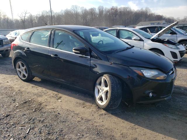 1FADP3N26DL215899 - 2013 FORD FOCUS TITANIUM BLACK photo 4