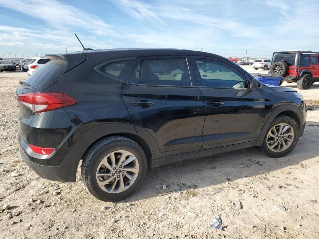 KM8J23A46HU316875 - 2017 HYUNDAI TUCSON SE BLACK photo 3