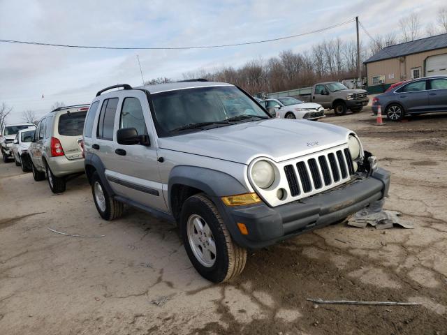 1J4GL48K57W536432 - 2007 JEEP LIBERTY SPORT SILVER photo 4