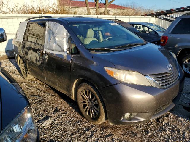 5TDYK3DC7BS001777 - 2011 TOYOTA SIENNA XLE GRAY photo 4