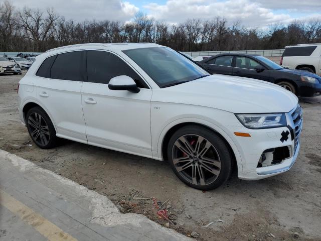 WA1C4AFY6J2052057 - 2018 AUDI SQ5 PRESTIGE WHITE photo 4