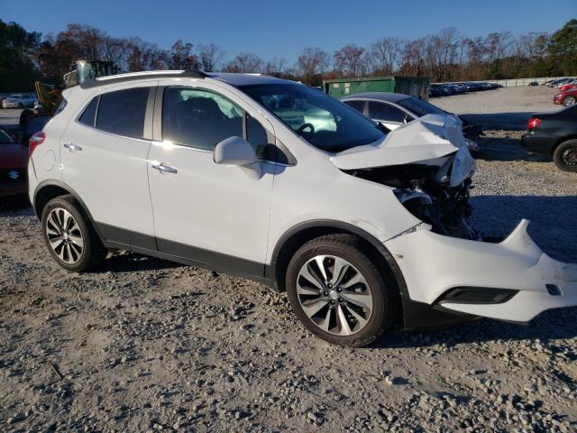 KL4CJASMXNB534208 - 2022 BUICK ENCORE PREFERRED WHITE photo 4