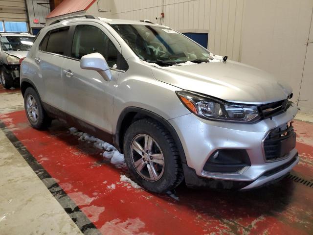 KL7CJLSB8KB960293 - 2019 CHEVROLET TRAX 1LT SILVER photo 4