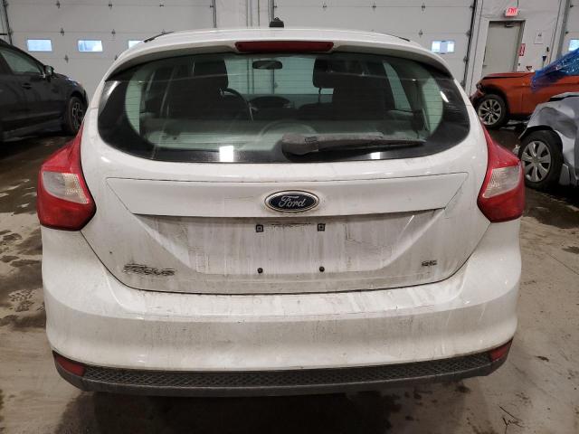 1FAHP3K29CL292156 - 2012 FORD FOCUS SE WHITE photo 6