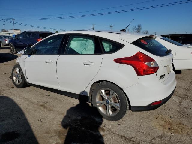 1FAHP3K26CL448847 - 2012 FORD FOCUS SE WHITE photo 2