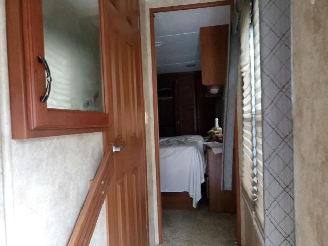 4YDF34520CE780606 - 2012 ALPI 5TH WHEEL WHITE photo 5