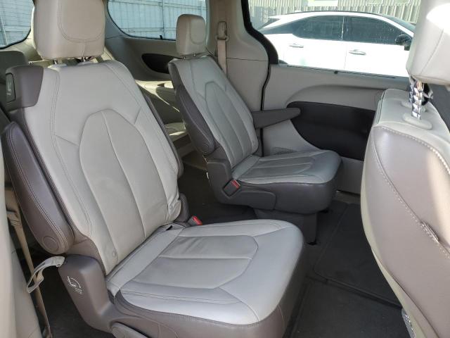 2C4RC1BG9HR675927 - 2017 CHRYSLER PACIFICA TOURING L BLACK photo 11