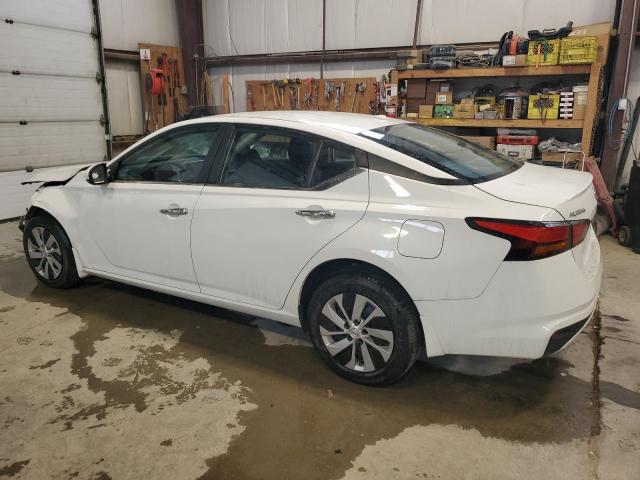 1N4BL4BW7KN327449 - 2019 NISSAN ALTIMA S WHITE photo 2