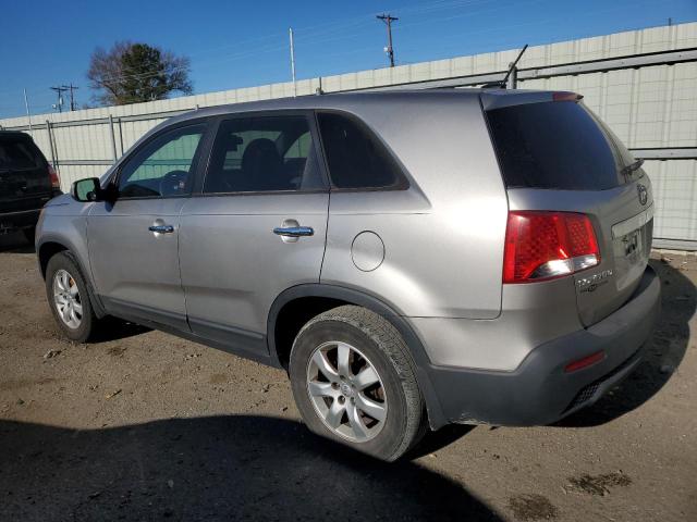 5XYKT3A14DG364415 - 2013 KIA SORENTO LX GRAY photo 2