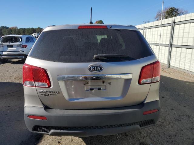 5XYKT3A14DG364415 - 2013 KIA SORENTO LX GRAY photo 6