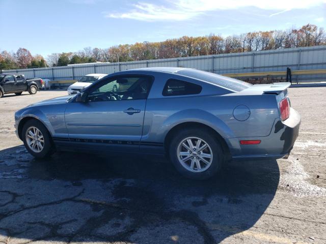 1ZVFT80N375212087 - 2007 FORD MUSTANG BLUE photo 2