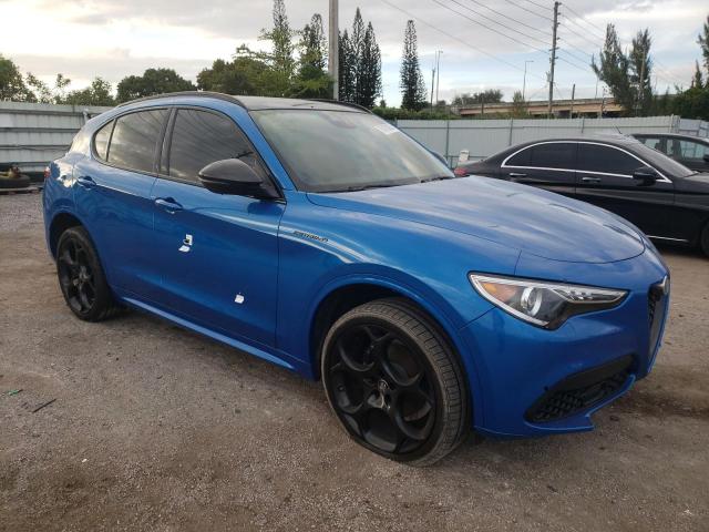 ZASPAKBNXP7D63088 - 2023 ALFA ROMEO STELVIO TI BLUE photo 4