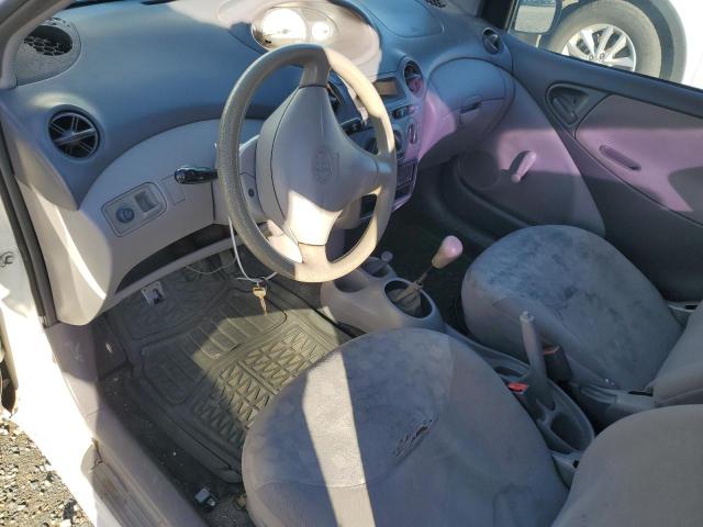 JTDAT123520210654 - 2002 TOYOTA ECHO WHITE photo 8