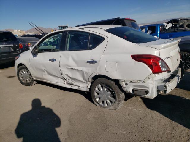 3N1CN7AP8JL863350 - 2018 NISSAN VERSA S WHITE photo 2