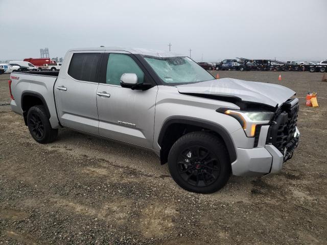 5TFJA5DB9PX116227 - 2023 TOYOTA TUNDRA CREWMAX LIMITED SILVER photo 4