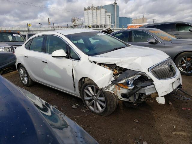 1G4PP5SK9C4204259 - 2012 BUICK VERANO WHITE photo 4