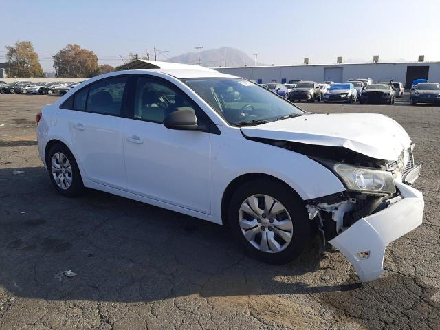 1G1PA5SGXD7310908 - 2013 CHEVROLET CRUZE LS WHITE photo 4