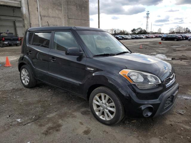 KNDJT2A50D7753381 - 2013 KIA SOUL BLACK photo 4