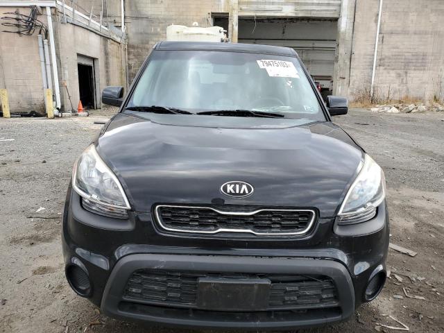 KNDJT2A50D7753381 - 2013 KIA SOUL BLACK photo 5