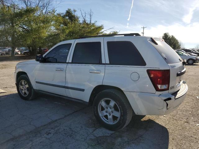 1J8GR48K37C579522 - 2007 JEEP GRAND CHER LAREDO WHITE photo 2