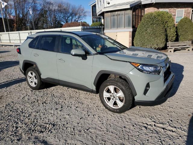 2T3P1RFV1MW201779 - 2021 TOYOTA RAV4 XLE GRAY photo 4