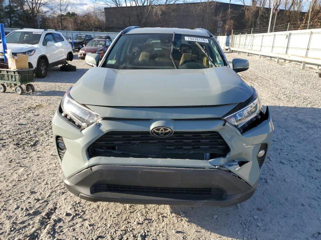2T3P1RFV1MW201779 - 2021 TOYOTA RAV4 XLE GRAY photo 5