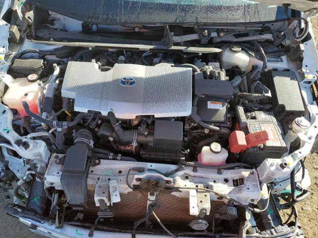 JTDKARFP7J3103527 - 2018 TOYOTA PRIUS PRIM 白色 照片 11