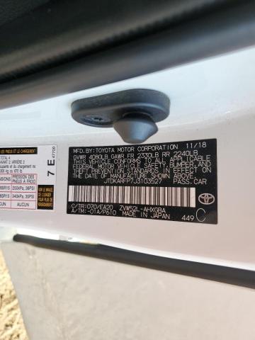 JTDKARFP7J3103527 - 2018 TOYOTA PRIUS PRIM 白色 照片 13