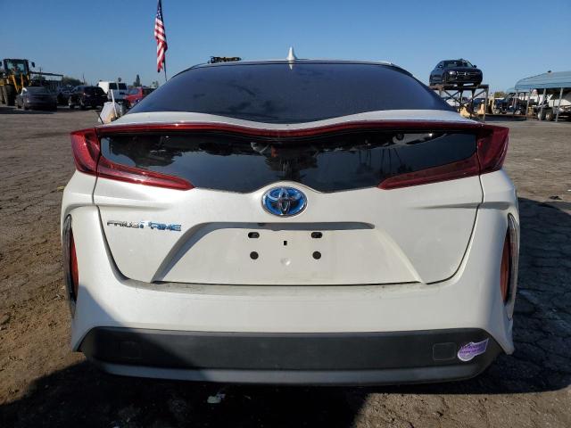 JTDKARFP7J3103527 - 2018 TOYOTA PRIUS PRIM 白色 照片 6