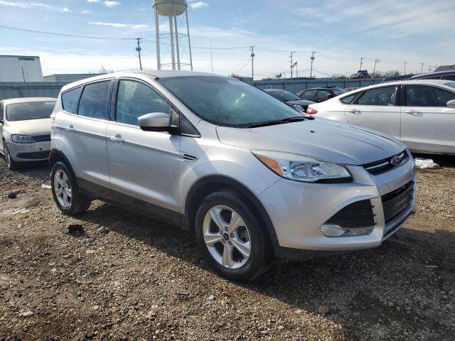 1FMCU9G93FUA10030 - 2015 FORD ESCAPE SE SILVER photo 4