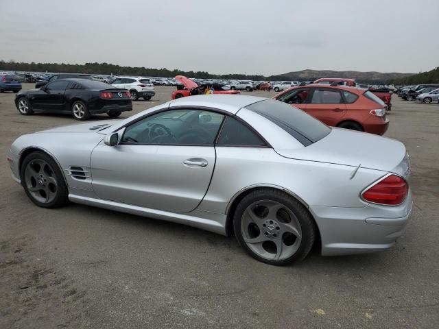 WDBSK75F35F106972 - 2005 MERCEDES-BENZ SL 500 SILVER photo 2