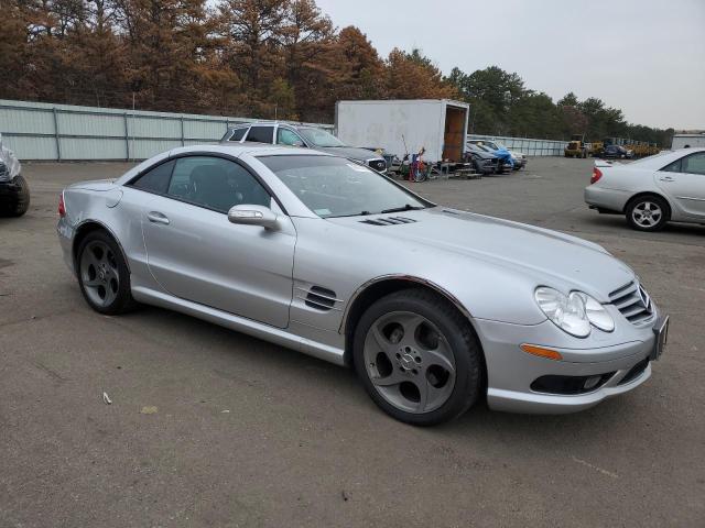 WDBSK75F35F106972 - 2005 MERCEDES-BENZ SL 500 SILVER photo 4