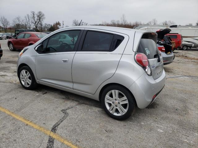 KL8CD6S92FC765873 - 2015 CHEVROLET SPARK 1LT GRAY photo 2