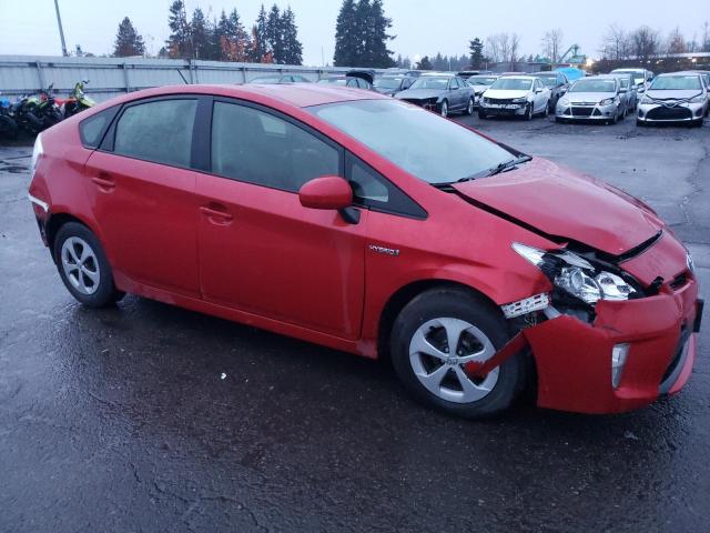 JTDKN3DU3F1975622 - 2015 TOYOTA PRIUS RED photo 4