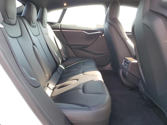 5YJSA1E16GF162188 - 2016 TESLA MODEL S WHITE photo 10