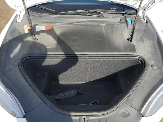 5YJSA1E16GF162188 - 2016 TESLA MODEL S WHITE photo 11