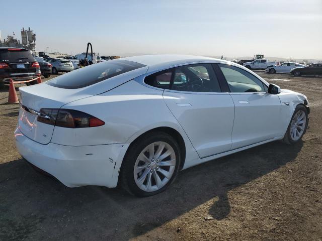 5YJSA1E16GF162188 - 2016 TESLA MODEL S WHITE photo 3