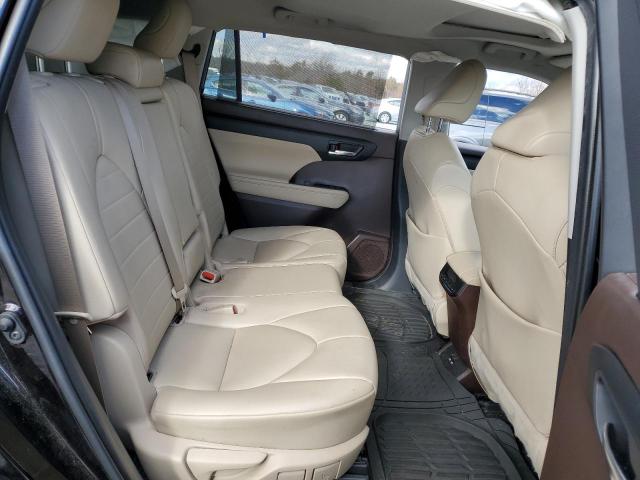 5TDGZRBH7LS048365 - 2020 TOYOTA HIGHLANDER XLE BLACK photo 11