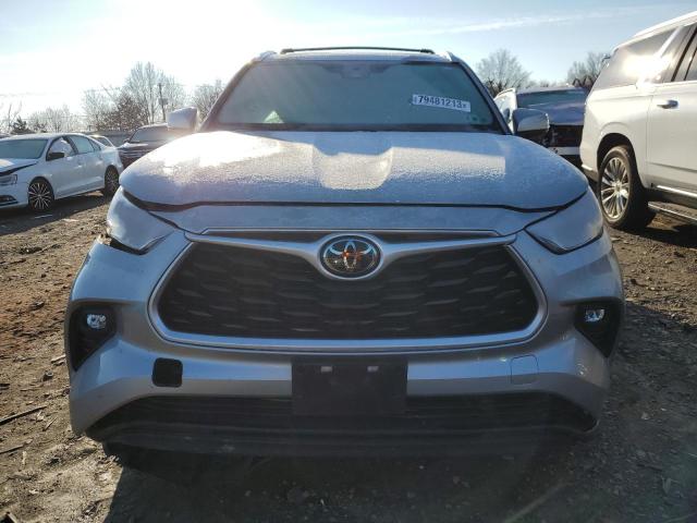 5TDGZRBH0MS081760 - 2021 TOYOTA HIGHLANDER XLE SILVER photo 5