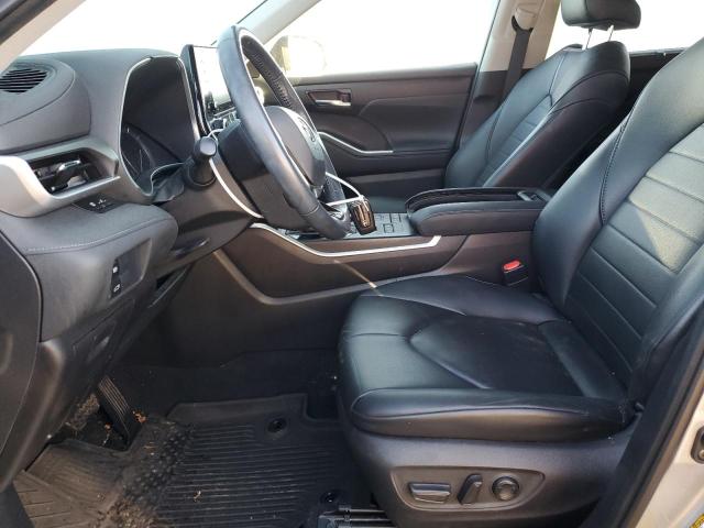 5TDGZRBH0MS081760 - 2021 TOYOTA HIGHLANDER XLE SILVER photo 7