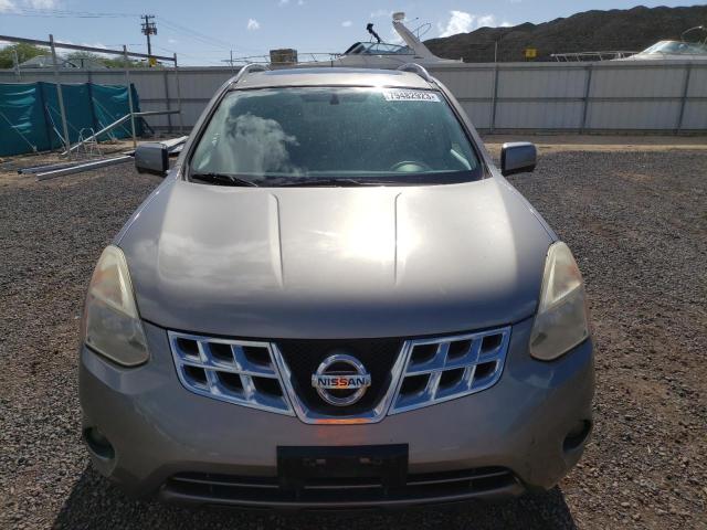 JN8AS5MV1DW626553 - 2013 NISSAN ROGUE S GRAY photo 5