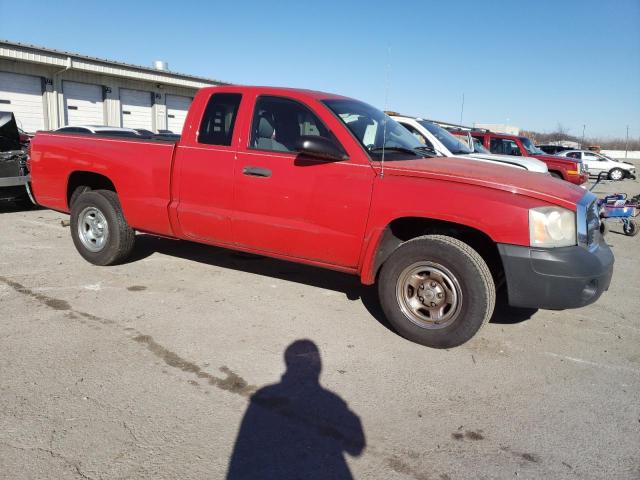 1D7HE22K75S297512 - 2005 DODGE DAKOTA ST RED photo 4