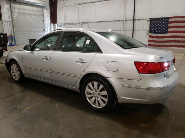 5NPEU46C79H528654 - 2009 HYUNDAI SONATA SE SILVER photo 2