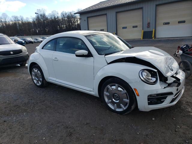 3VWJD7AT6JM727648 - 2018 VOLKSWAGEN BEETLE SE WHITE photo 4