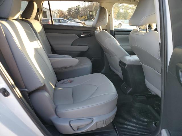 5TDGZRBH5LS500958 - 2020 TOYOTA HIGHLANDER XLE WHITE photo 10